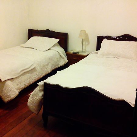 Alojamiento Alberto Magno Bed & Breakfast Santiago Exterior foto