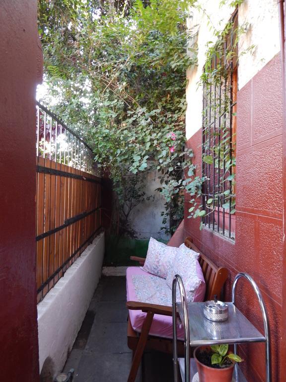 Alojamiento Alberto Magno Bed & Breakfast Santiago Exterior foto
