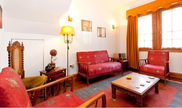 Alojamiento Alberto Magno Bed & Breakfast Santiago Exterior foto
