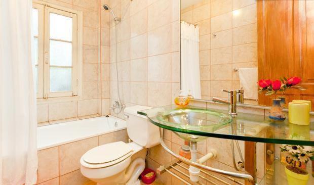 Alojamiento Alberto Magno Bed & Breakfast Santiago Exterior foto
