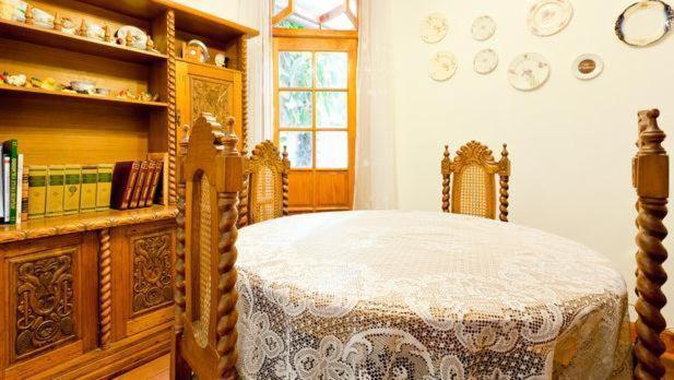 Alojamiento Alberto Magno Bed & Breakfast Santiago Exterior foto