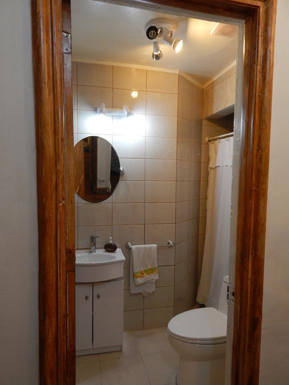 Alojamiento Alberto Magno Bed & Breakfast Santiago Exterior foto