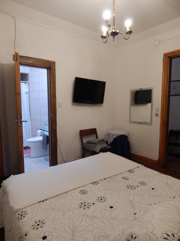 Alojamiento Alberto Magno Bed & Breakfast Santiago Exterior foto