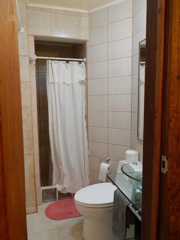 Alojamiento Alberto Magno Bed & Breakfast Santiago Exterior foto